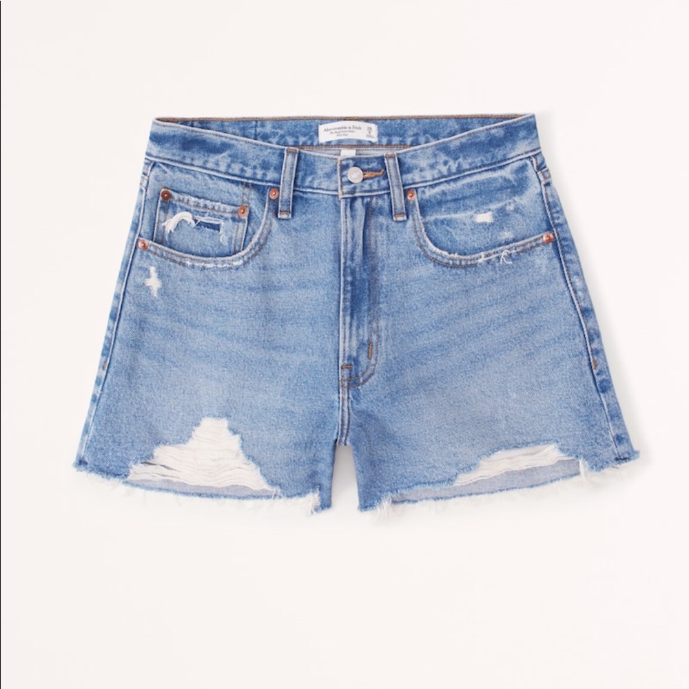 Abercrombie Curve Love Jean Shorts Size 28 NWT